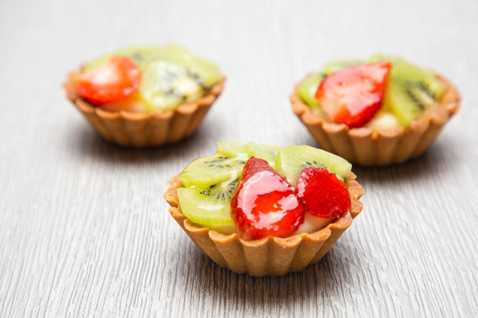 La tarte amandine aux poires et ses origines : découvrez la bourdaloue, un dessert incontournable